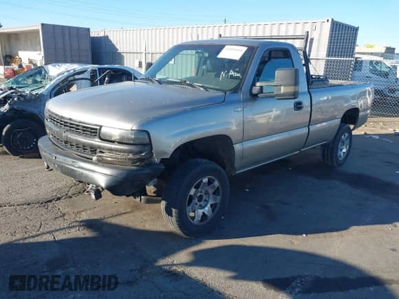 2001 Chevrolet Silverado 1500 with VIN 1GCEC14W31Z296341, listed as a IAAI auction lot 43359515 with 160,697 mi miles and . Bid and sale history available at DreamBid. Image 19.