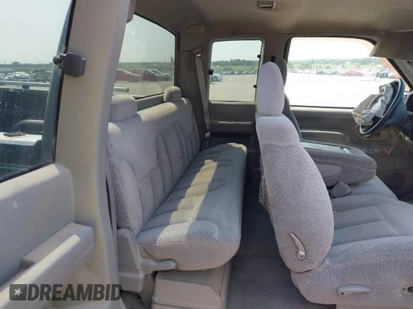 1998 GMC Sierra 1500 с VIN 2GTEK19R2W1527624, выставлен на аукционе IAAI как лот 42892308 с пробегом 218 164 миль миль и . История ставок и продаж доступна на DreamBid. Изображение 8.