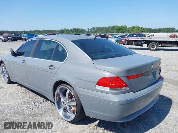 2003 BMW 7 Series 745Li with VIN WBAGN63453DR18970, listed as a IAAI auction lot 39461160 with Not provided miles and . Bid and sale history available at DreamBid. Image 3.