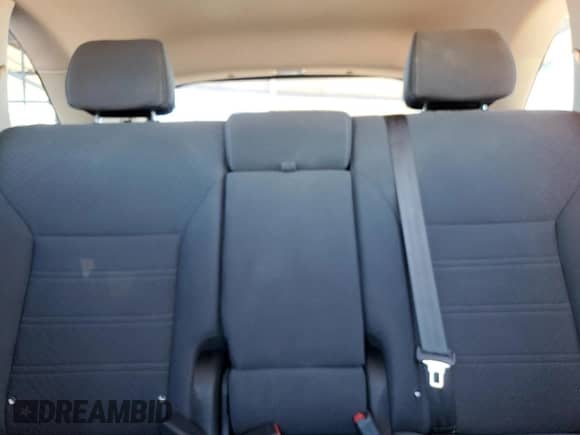 2018 Kia Sorento LX z VIN 5XYPG4A3XJG413047, wystawiony jako Copart lot #82176955 z przebiegiem 118 651 mil mil oraz Szkoda całkowita • Salvage title. Historia ofert i sprzedaży dostępna na DreamBid. Obrazek 10.