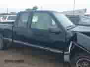1997 Chevrolet Silverado 1500 z VIN 1GCEC19W5VE263332, wystawiony jako IAAI lot #42400176 z przebiegiem 141 078 mil mil oraz . Historia ofert i sprzedaży dostępna na DreamBid. Obrazek 13.