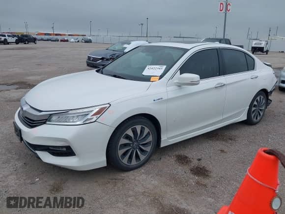 2017 Honda Accord Touring с VIN JHMCR6F74HC025115, выставлен на аукционе IAAI как лот 42422343 с пробегом 161 088 миль миль и . История ставок и продаж доступна на DreamBid. Изображение 17.