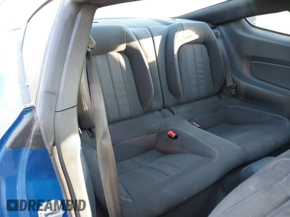 2018 Ford Mustang EcoBoost with VIN 1FA6P8TH8J5172874, listed as a IAAI auction lot 43369594 with 6,065 mi miles and . Bid and sale history available at DreamBid. Image 8.