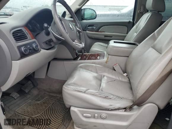 2009 Chevrolet Suburban LTZ с VIN 1GNFK36389R227167, выставлен на аукционе Copart как лот 57675905 с пробегом 189 141 миль миль и Списание • Salvage title. История ставок и продаж доступна на DreamBid. Изображение 7.
