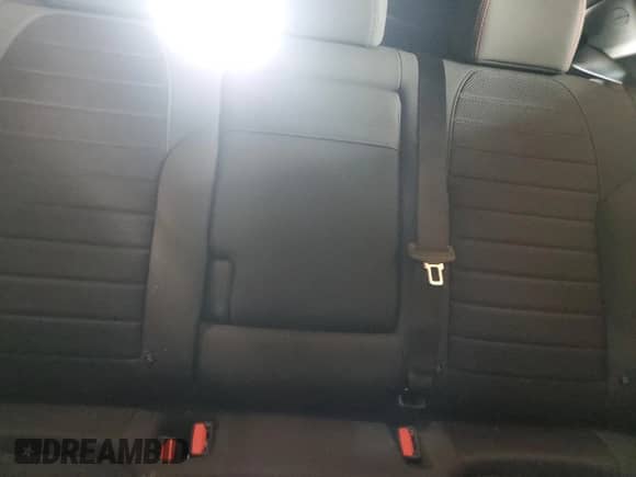 2024 Dodge Hornet R/T z VIN ZACPDFCW3R3A30338, wystawiony jako Copart lot #70672484 z przebiegiem 12 304 mil mil oraz Czysty tytuł • Clean title. Historia ofert i sprzedaży dostępna na DreamBid. Obrazek 10.