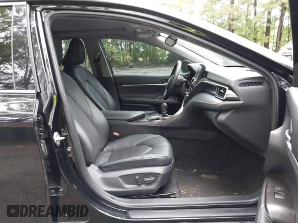 2021 Toyota Camry XSE with VIN 4T1K61AK3MU527991, listed as a IAAI auction lot 43170705 with 117,528 mi miles and . Bid and sale history available at DreamBid. Image 5.