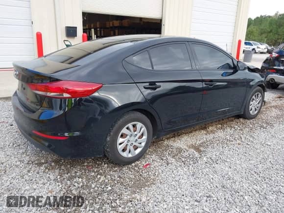 2018 Hyundai Elantra SE z VIN 5NPD74LFXJH273116, wystawiony jako IAAI lot #43399857 z przebiegiem 147 434 mil mil oraz . Historia ofert i sprzedaży dostępna na DreamBid. Obrazek 4.