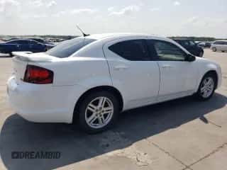 2013 Dodge Avenger SE V6 z VIN 1C3CDZAG3DN624535, wystawiony jako Copart lot #66408304 z przebiegiem 126 564 mil mil oraz Czysty tytuł • Clean title. Historia ofert i sprzedaży dostępna na DreamBid. Obrazek 3.