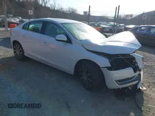 2018 Volvo S60 Inscription Platinum с VIN LYV402HM7JB179307, выставлен на аукционе IAAI как лот 41793753 с пробегом 107 205 миль миль и . История ставок и продаж доступна на DreamBid. Изображение 1.