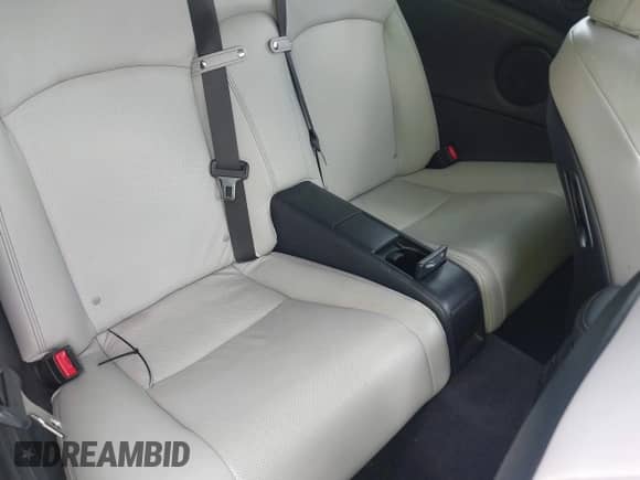 2011 Lexus IS 250 C z VIN JTHFF2C22B2514990, wystawiony jako IAAI lot #43072067 z przebiegiem 105 477 mil mil oraz . Historia ofert i sprzedaży dostępna na DreamBid. Obrazek 8.