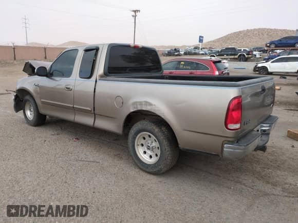 2001 Ford F-150 XL с VIN 1FTRX17WX1KC65680, выставлен на аукционе Copart как лот 53668755 с пробегом Не указан миль и Списание • Salvage title. История ставок и продаж доступна на DreamBid. Изображение 2.