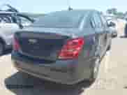 2018 Chevrolet Sonic LS с VIN 1G1JB5SH1J4133402, выставлен на аукционе IAAI как лот 42711403 с пробегом 97 768 миль миль и . История ставок и продаж доступна на DreamBid. Изображение 4.