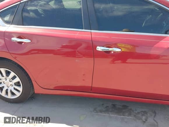 2015 Nissan Altima S z VIN 1N4AL3AP0FN373226, wystawiony jako IAAI lot #42845538 z przebiegiem 96 276 mil mil oraz . Historia ofert i sprzedaży dostępna na DreamBid. Obrazek 18.