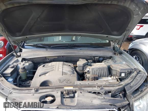 2009 Hyundai Santa Fe GL z VIN 5NMSG73E79H263961, wystawiony jako IAAI lot #41419880 z przebiegiem 165 964 mil mil oraz . Historia ofert i sprzedaży dostępna na DreamBid. Obrazek 10.