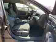 2015 Chevrolet Malibu LT z VIN 1G11C5SL1FF203669, wystawiony jako IAAI lot #43173679 z przebiegiem 172 863 mil mil oraz . Historia ofert i sprzedaży dostępna na DreamBid. Obrazek 5.