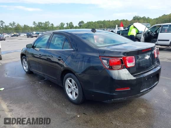 2013 Chevrolet Malibu LS with VIN 1G11B5SA6DF145086, listed as a IAAI auction lot 43350010 with 290,000 mi miles and . Bid and sale history available at DreamBid. Image 3.