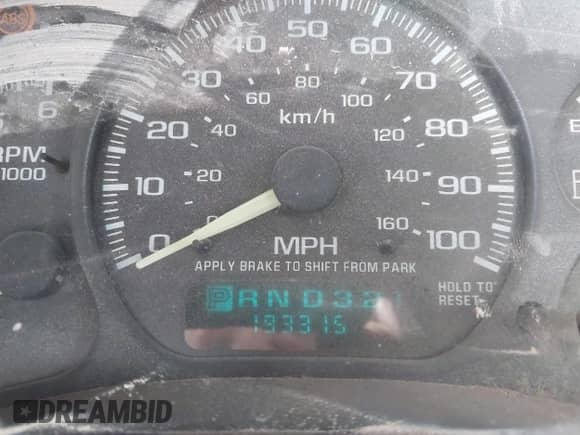 2000 Chevrolet Silverado 1500 LS with VIN 1GCEC14W3YZ191437, listed as a IAAI auction lot 42570880 with 193,315 mi miles and . Bid and sale history available at DreamBid. Image 6.