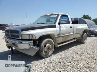 1996 Dodge RAM with VIN 1B7MC36W8TS573260, listed as a Copart auction lot 67555195 with 197,379 mi miles and Salvage title. Bid and sale history available at DreamBid. Image 1.