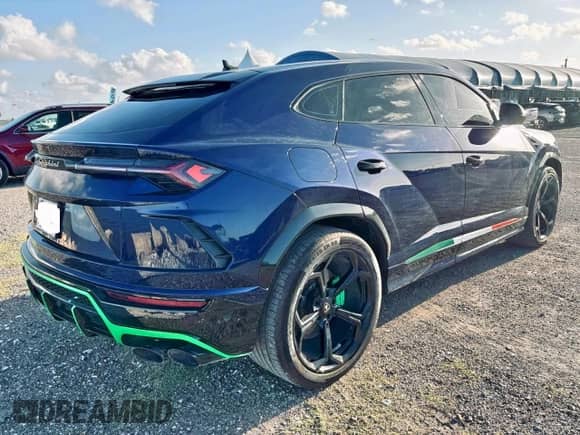 2019 Lamborghini Urus с VIN ZPBUA1ZL7KLA02968, выставлен на аукционе Copart как лот 70348795 с пробегом 9 750 миль миль и Списание • Salvage title. История ставок и продаж доступна на DreamBid. Изображение 4.