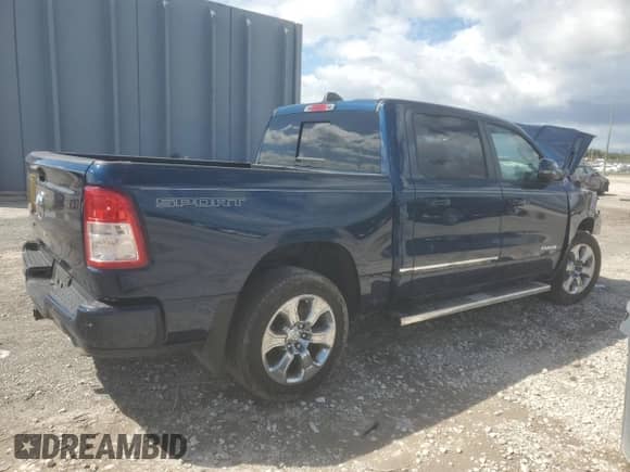 2023 Ram 1500 Big Horn z VIN 1C6RREFT0PN603949, wystawiony jako Copart lot #81781945 z przebiegiem 27 265 mil mil oraz Nie do naprawy • Non repairable. Historia ofert i sprzedaży dostępna na DreamBid. Obrazek 3.