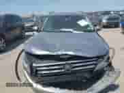 2020 Volkswagen Tiguan S с VIN 3VV1B7AX8LM054877, выставлен на аукционе IAAI как лот 43147566 с пробегом 118 030 миль миль и . История ставок и продаж доступна на DreamBid. Изображение 12.