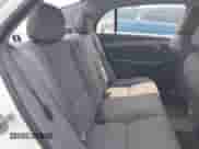 2012 Chevrolet Malibu 1LS z VIN 1G1ZB5E04CF159685, wystawiony jako IAAI lot #42931547 z przebiegiem 103 458 mil mil oraz . Historia ofert i sprzedaży dostępna na DreamBid. Obrazek 8.