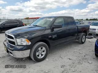 2019 Ram 1500 SLT z VIN 1C6RR7TT7KS513160, wystawiony jako Copart lot #69750875 z przebiegiem 165 948 mil mil oraz Szkoda całkowita • Salvage title. Historia ofert i sprzedaży dostępna na DreamBid. Obrazek 1.