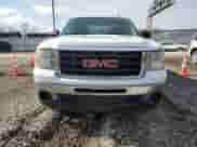 2011 GMC Sierra 1500 SL z VIN 1GTR2UEA7BZ189576, wystawiony jako Copart lot #43906845 z przebiegiem 190 607 mil mil oraz Czysty tytuł • Clean title. Historia ofert i sprzedaży dostępna na DreamBid. Obrazek 5.