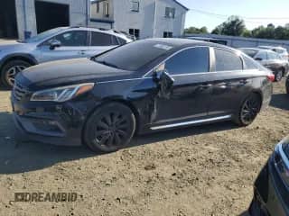 2015 Hyundai Sonata Sport с VIN 5NPE34AF6FH255738, выставлен на аукционе Copart как лот 71082155 с пробегом 93 668 миль миль и Списание • Salvage title. История ставок и продаж доступна на DreamBid. Изображение 1.