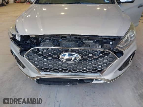 2018 Hyundai Sonata Limited с VIN 5NPE34AF1JH719978, выставлен на аукционе IAAI как лот 42345555 с пробегом 92 450 миль миль и . История ставок и продаж доступна на DreamBid. Изображение 6.