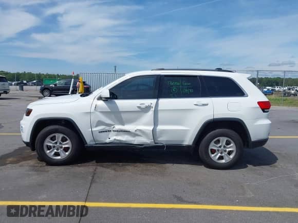 2017 Jeep Grand Cherokee 75th Anniversary z VIN 1C4RJFAG6HC784276, wystawiony jako IAAI lot #42214941 z przebiegiem 87 523 mil mil oraz . Historia ofert i sprzedaży dostępna na DreamBid. Obrazek 15.