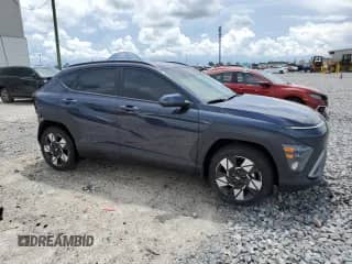 2025 Hyundai Kona SEL с VIN KM8HB3AB0SU263501, выставлен на аукционе Copart как лот 71968775 с пробегом 5 237 миль миль и На запчасти • Non repairable. История ставок и продаж доступна на DreamBid. Изображение 1.