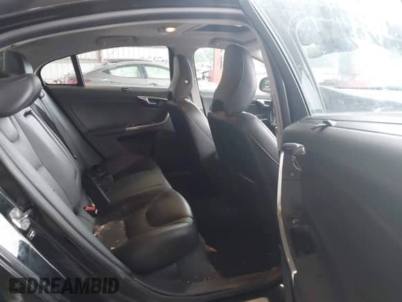 2018 Volvo S60 Inscription с VIN LYV402HK9JB168968, выставлен на аукционе IAAI как лот 42624541 с пробегом 69 241 миль миль и . История ставок и продаж доступна на DreamBid. Изображение 8.