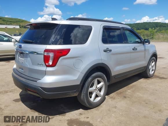2018 Ford Explorer с VIN 1FM5K8B89JGC39889, выставлен на аукционе IAAI как лот 42972077 с пробегом 12 878 миль миль и . История ставок и продаж доступна на DreamBid. Изображение 4.