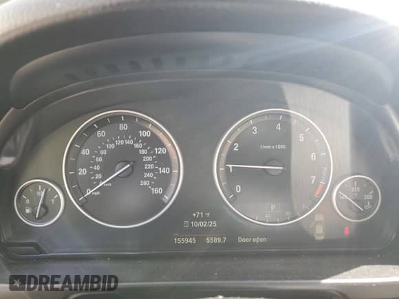 2016 BMW 5 Series 528i xDrive с VIN WBA5A7C55GG147688, выставлен на аукционе Copart как лот 85109215 с пробегом 155 945 миль миль и Списание • Salvage title. История ставок и продаж доступна на DreamBid. Изображение 9.