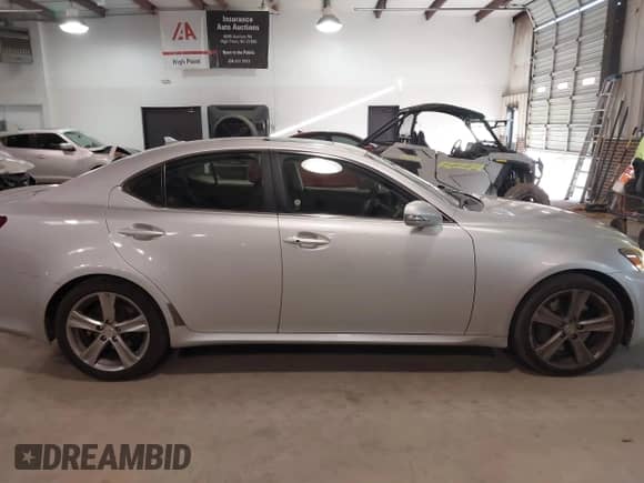 2012 Lexus IS 350 z VIN JTHBE5C23C5028675, wystawiony jako IAAI lot #41504992 z przebiegiem 152 577 mil mil oraz . Historia ofert i sprzedaży dostępna na DreamBid. Obrazek 13.