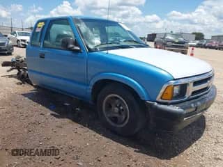 1995 Chevrolet S-10 LS с VIN 1GCCS19Z9S8262487, выставлен на аукционе IAAI как лот 42671024 с пробегом 227 670 миль миль и . История ставок и продаж доступна на DreamBid. Изображение 1.
