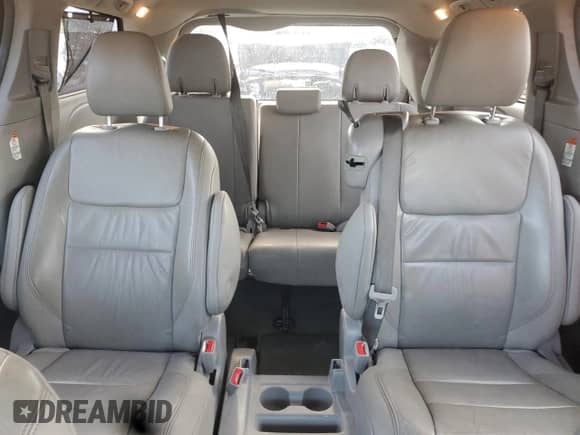 2015 Toyota Sienna XLE with VIN 5TDYK3DC5FS595095, listed as a Copart auction lot 72076705 with 97,540 mi miles and Salvage title. Bid and sale history available at DreamBid. Image 10.