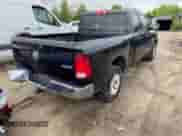 2017 Ram 1500 Tradesman z VIN 1C6RR7FT4HS602141, wystawiony jako Copart lot #58853595 z przebiegiem 122 529 mil mil oraz Czysty tytuł • Clean title. Historia ofert i sprzedaży dostępna na DreamBid. Obrazek 3.