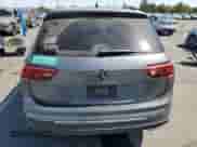 2022 Volkswagen Tiguan S с VIN 3VV1B7AX6NM028152, выставлен на аукционе Copart как лот 71527025 с пробегом 57 466 миль миль и Списание • Salvage title. История ставок и продаж доступна на DreamBid. Изображение 6.