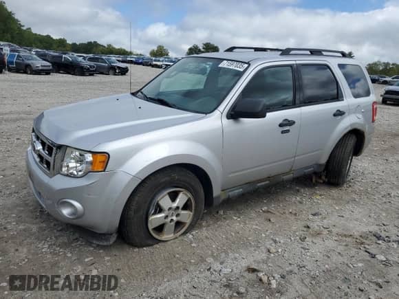 2011 Ford Escape XLT с VIN 1FMCU9DG3BKC58433, выставлен на аукционе Copart как лот 71597035 с пробегом 164 068 миль миль и Чистый • Clean title. История ставок и продаж доступна на DreamBid. Изображение 1.
