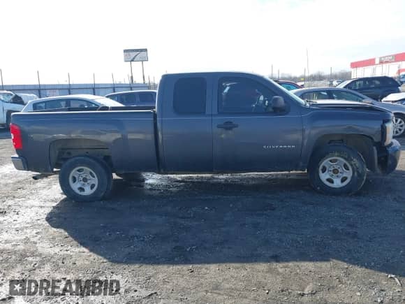 2011 Chevrolet Silverado 1500 LT z VIN 1GCRCSEAXBZ269861, wystawiony jako IAAI lot #41469839 z przebiegiem 199 929 mil mil oraz . Historia ofert i sprzedaży dostępna na DreamBid. Obrazek 13.