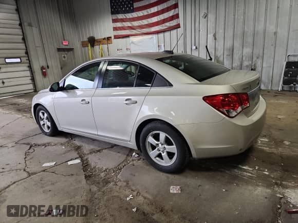 2015 Chevrolet Cruze LT с VIN 1G1PC5SB6F7140967, выставлен на аукционе Copart как лот 89703695 с пробегом 61 997 миль миль и На запчасти • Non repairable. История ставок и продаж доступна на DreamBid. Изображение 2.