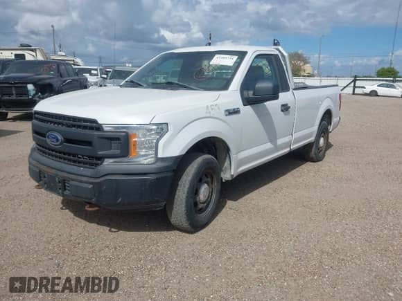 2018 Ford F-150 XL z VIN 1FTMF1CB9JKE60749, wystawiony jako IAAI lot #43389724 z przebiegiem 30 648 mil mil oraz . Historia ofert i sprzedaży dostępna na DreamBid. Obrazek 16.