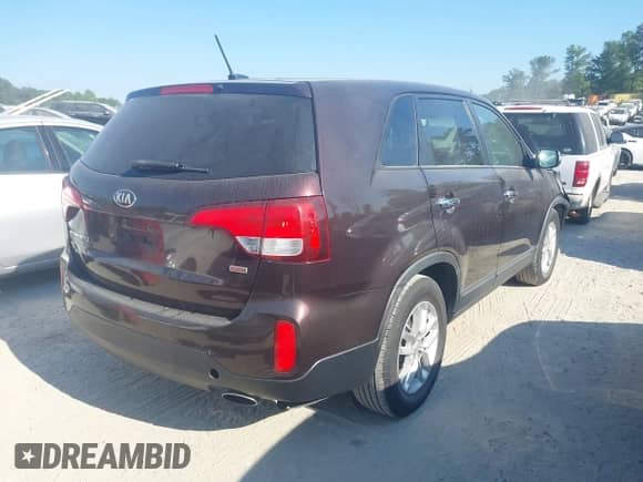 2014 Kia Sorento LX с VIN 5XYKT3A60EG486931, выставлен на аукционе IAAI как лот 43106612 с пробегом 223 048 миль миль и . История ставок и продаж доступна на DreamBid. Изображение 4.