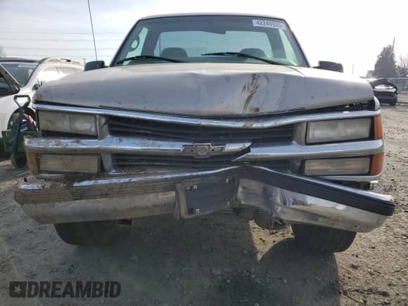 1999 Chevrolet Silverado 3500 с VIN 1GCGC34R0XR707864, выставлен на аукционе Copart как лот 42240935 с пробегом 177 988 миль миль и Списание • Salvage title. История ставок и продаж доступна на DreamBid. Изображение 5.