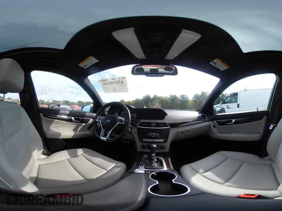 2014 Mercedes-Benz C 300 Sport с VIN WDDGF8AB8EA938380, выставлен на аукционе IAAI как лот 43216216 с пробегом 101 405 миль миль и . История ставок и продаж доступна на DreamBid. Изображение 18.