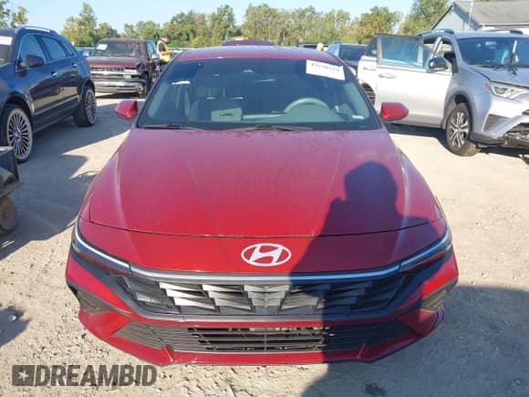 2024 Hyundai Elantra SEL z VIN KMHLM4DG3RU759064, wystawiony jako IAAI lot #43198214 z przebiegiem 12 462 mil mil oraz . Historia ofert i sprzedaży dostępna na DreamBid. Obrazek 12.