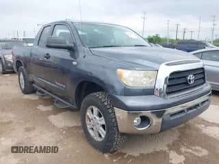 2008 Toyota Tundra z VIN 5TFRT54148X023623, wystawiony jako IAAI lot #42102640 z przebiegiem 241 147 mil mil oraz . Historia ofert i sprzedaży dostępna na DreamBid. Obrazek 1.