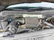 2016 Chevrolet Silverado 2500HD LTZ z VIN 1GC1KWE81GF192150, wystawiony jako IAAI lot #43063029 z przebiegiem 187 523 mil mil oraz . Historia ofert i sprzedaży dostępna na DreamBid. Obrazek 10.
